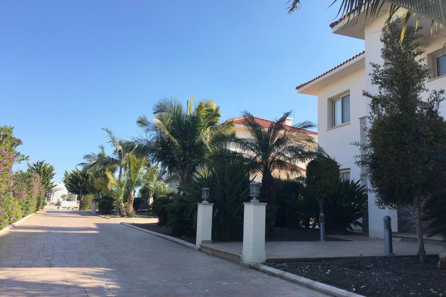 Orchard Blossom Private Villa With Pool Phrenaros Extérieur photo