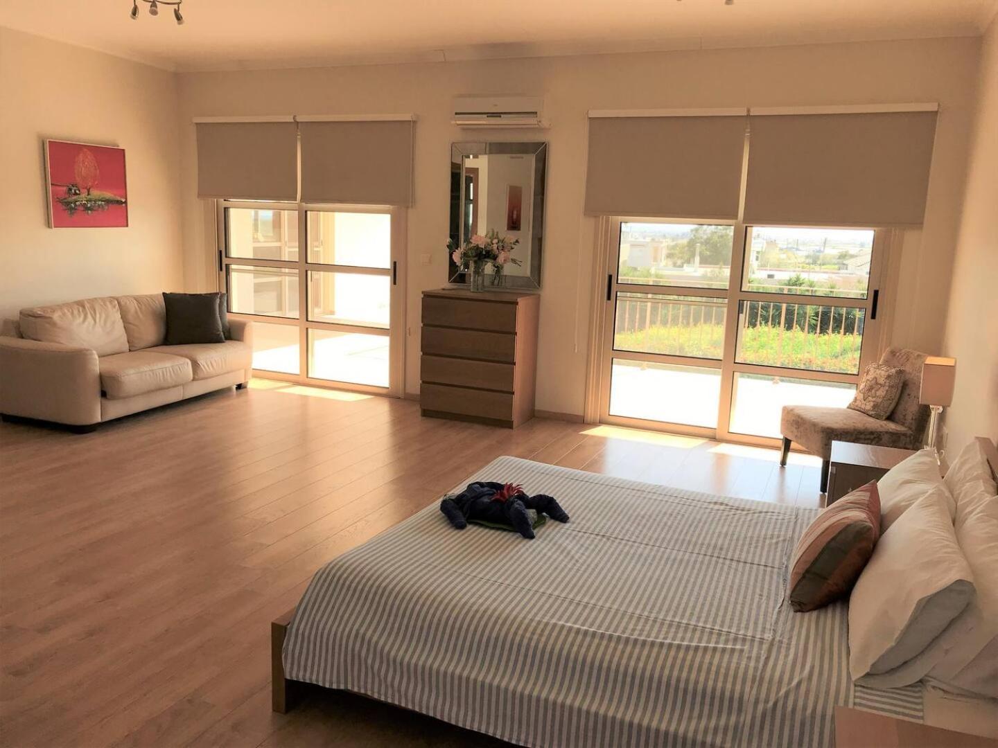 Orchard Blossom Private Villa With Pool Phrenaros Extérieur photo