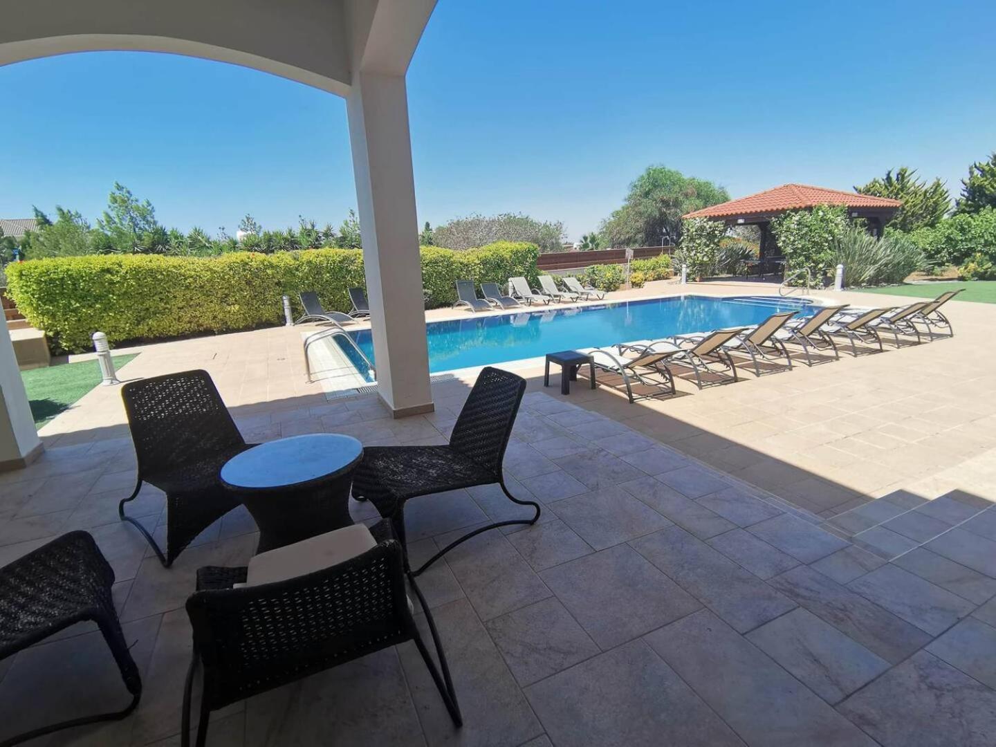 Orchard Blossom Private Villa With Pool Phrenaros Extérieur photo