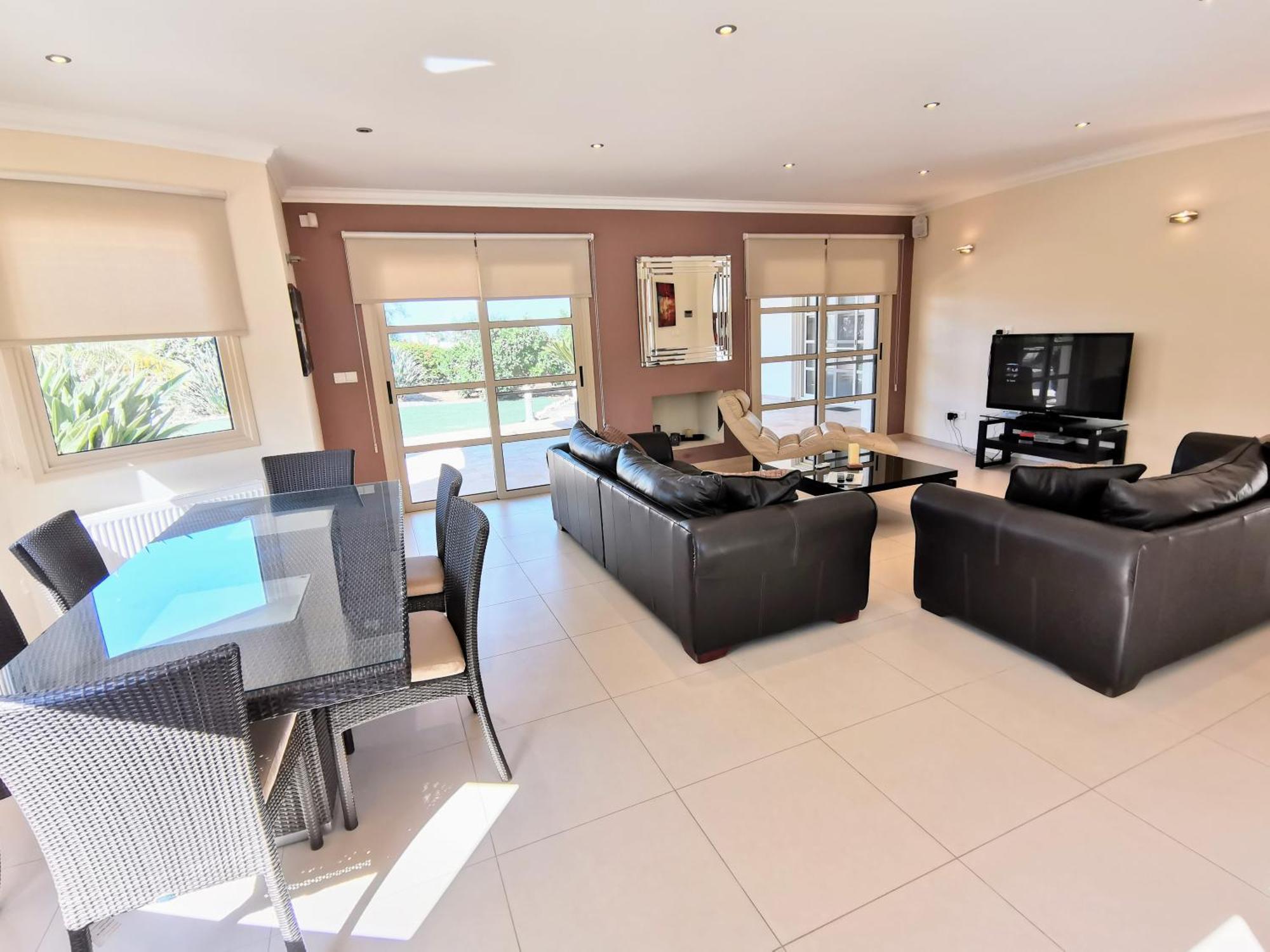 Orchard Blossom Private Villa With Pool Phrenaros Extérieur photo